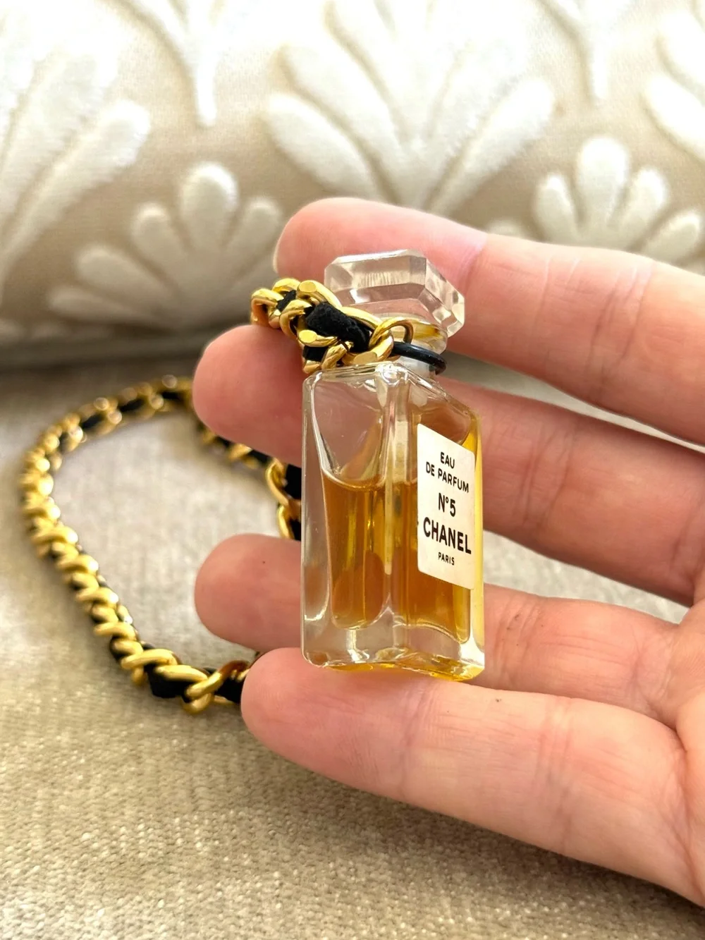 Authentic vintage Chanel No. 5 Perfume Bottle Necklace gold black chain